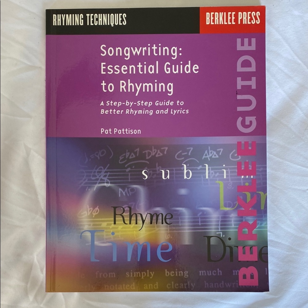 🩷🩵Berklee Press Songwriting Guide-USED